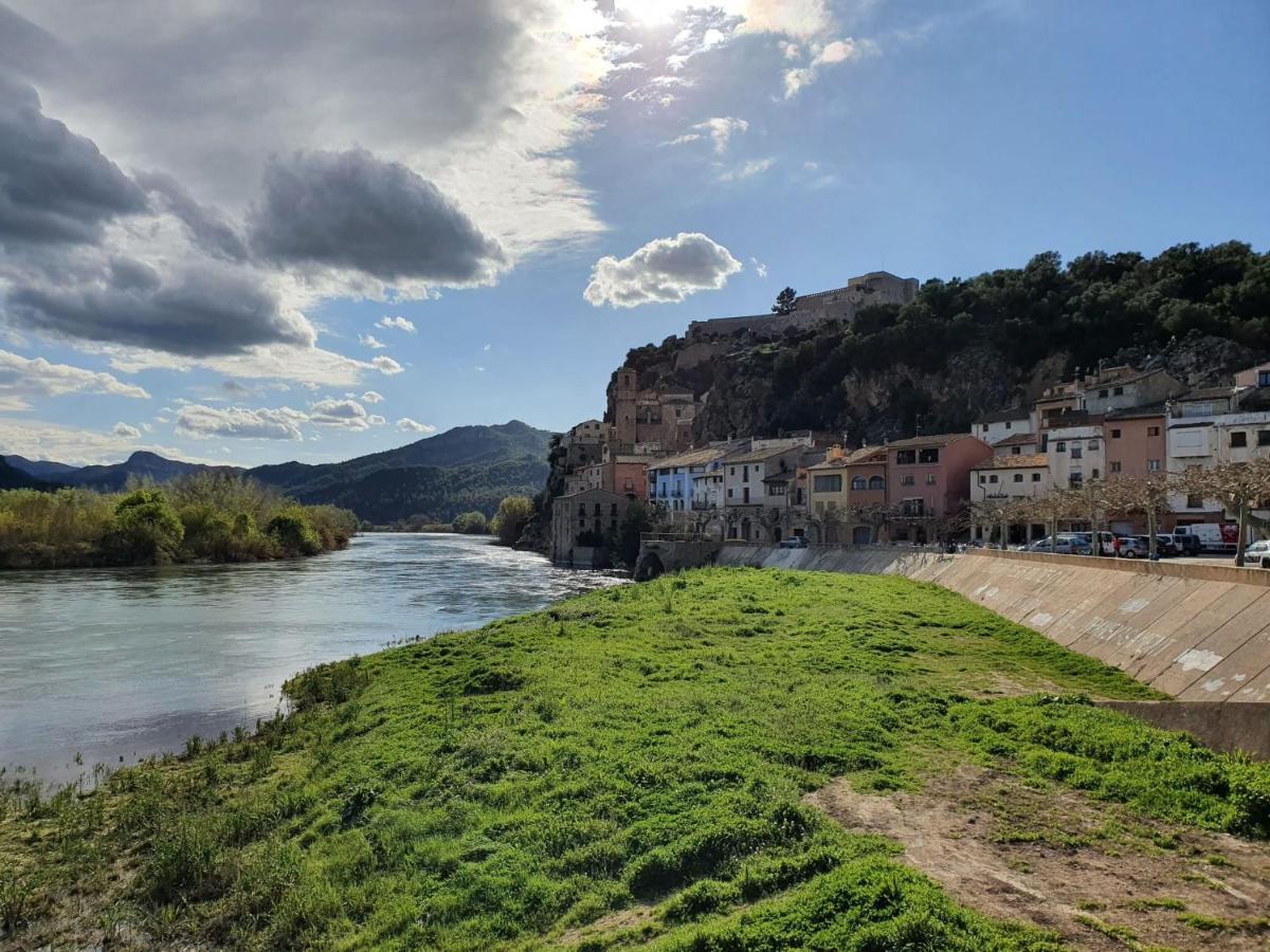 Casa En La Valleta Ginestar エクステリア 写真